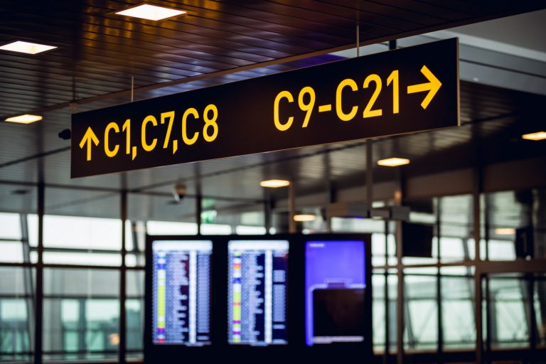С 26 февраля запрещен въезд в Латвию без уважительной причины