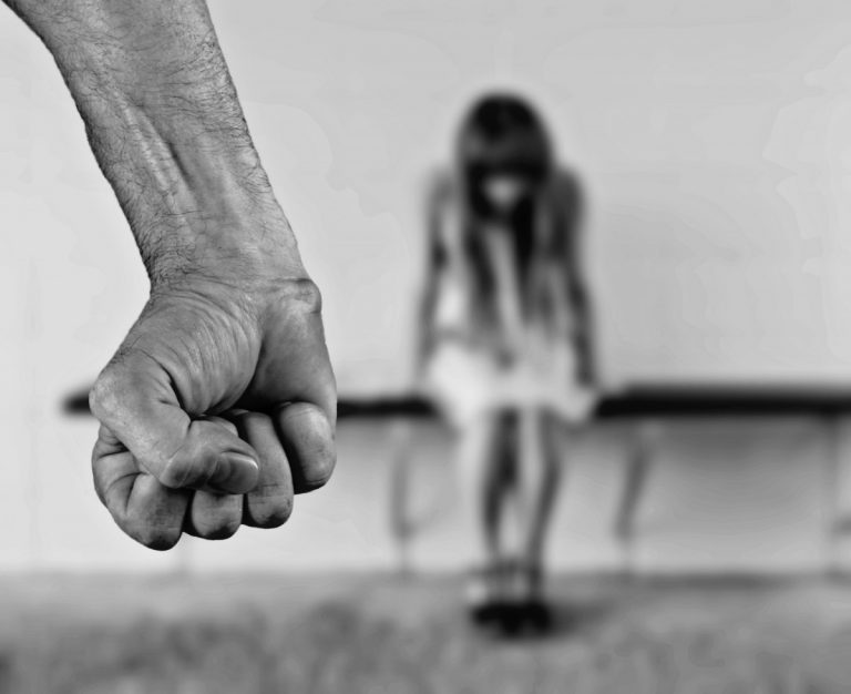 В течение полугода удвоилось число сообщений о домашнем насилии
