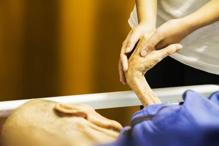 Hospiss.lv: будь в Латвии хосписы, люди бы не нуждались в эвтаназии