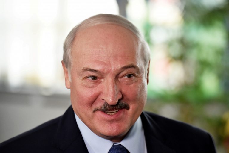 Политолог: протестующие не свергнут Лукашенко без поддержки элит