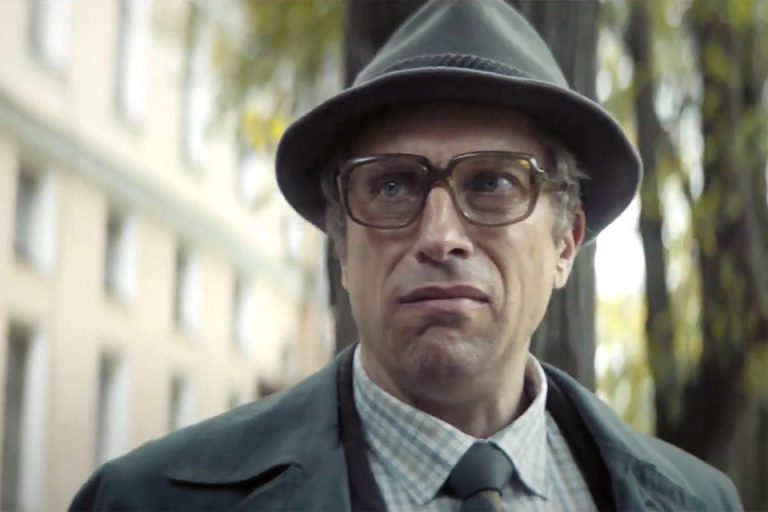 Сегодня стартовал сериал «Чикатило» про советского маньяка, на счету которого более 50 жертв. В главной роли Дмитрий Нагиев