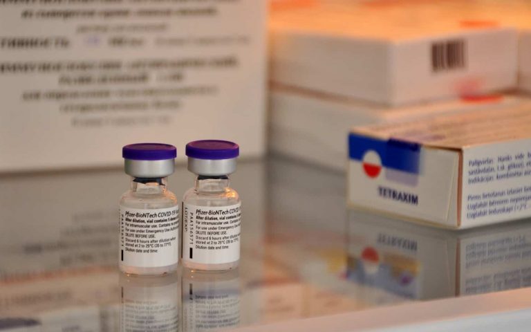 В Латвию прибыло более 15 тысяч доз вакцины