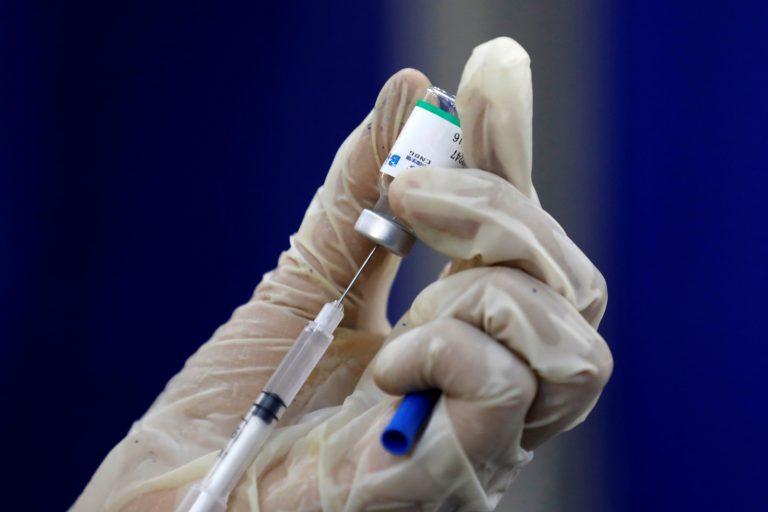 С понедельника начинается COVID-вакцинация хронических больных