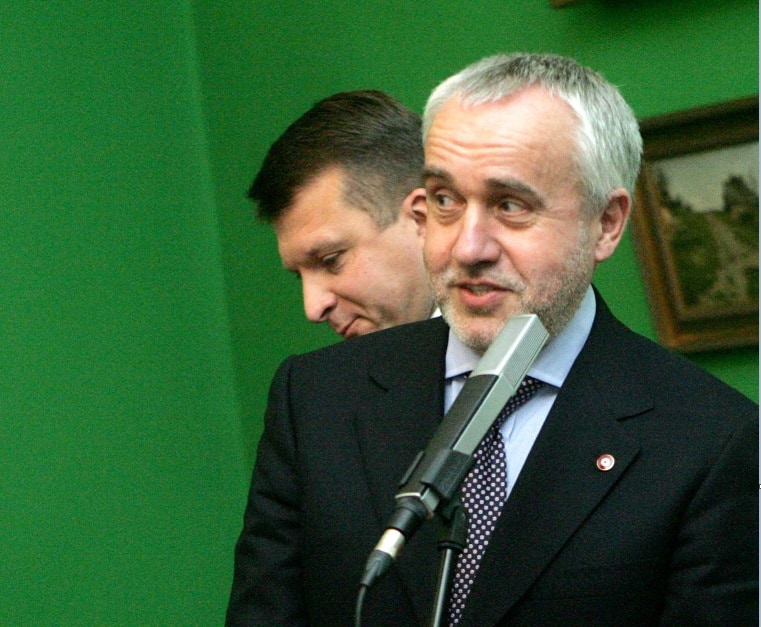 КОРОТКО О ГЛАВНОМ: заводы вакцин в Латвии, обвинения олигархам, активизация шпионов, скоро +20