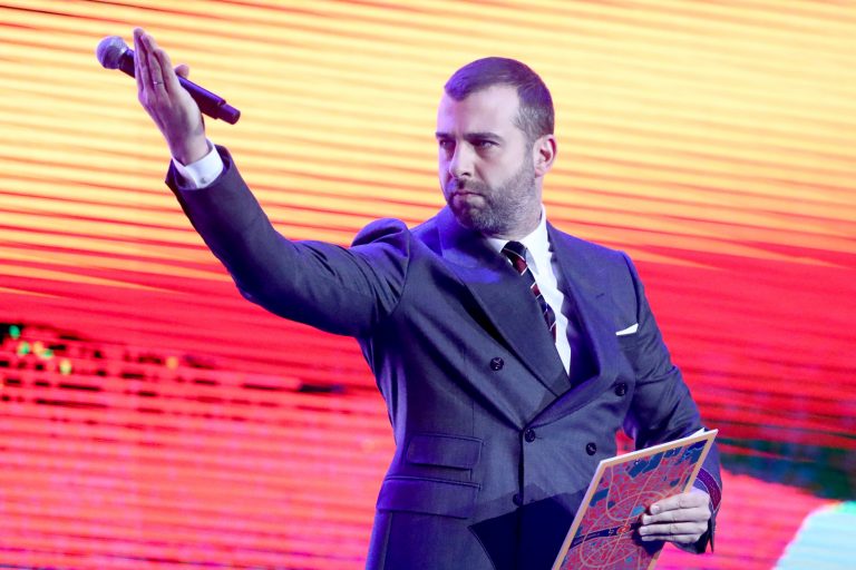 Иван Ургант заразился коронавирусом