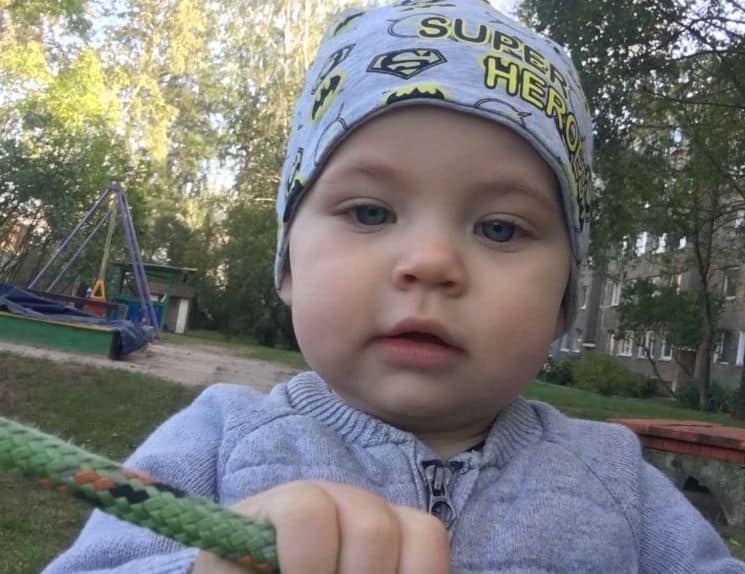 «Зеленая лампа»:  маленькому рижанину Мартину нужна помощь для оплаты лечения