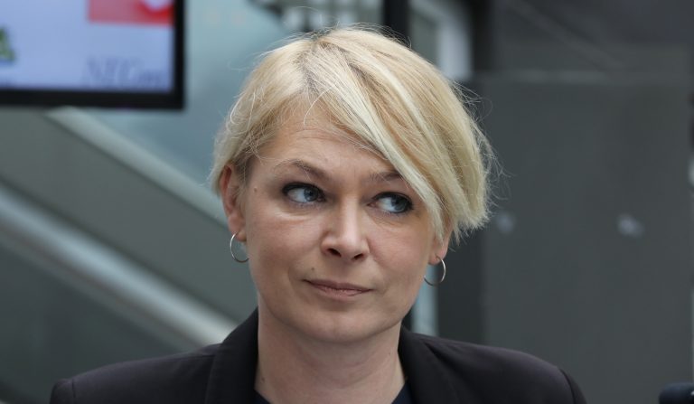 Глава SKDS: работа Бюро вакцинации и правительства – имитация деятельности