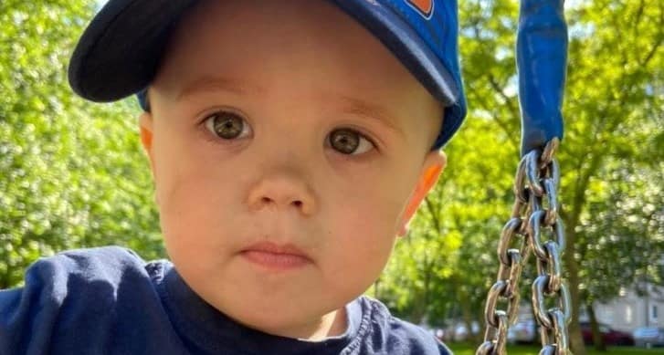 «Зеленая лампа»:  3-летнему Максиму нужна помощь на оплату лечения