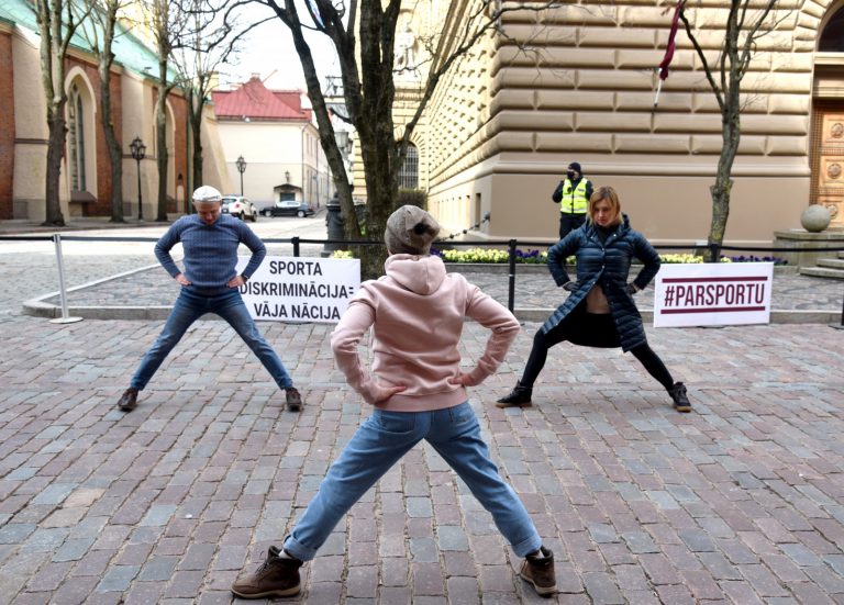 Тренировка протеста и миллионы для компенсаций: сегодня в Латвии была оказана всесторонняя поддержка спорту