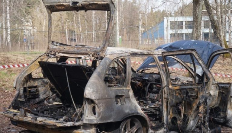 «Позор, не можем найти убийц»: Домбрава предложил не пускать в Латвию машины не из ЕС