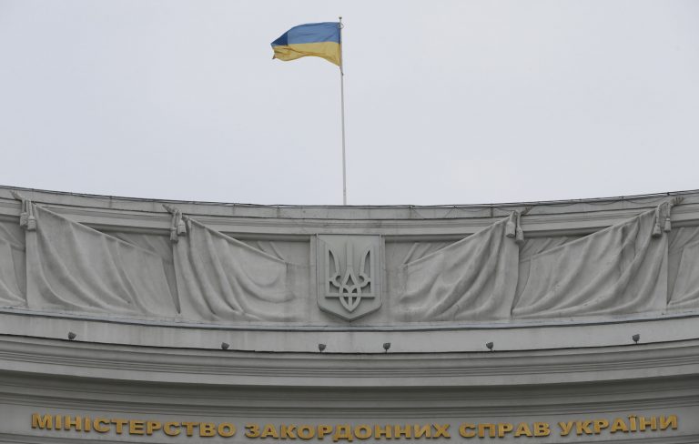 Украина высылает российского дипломата