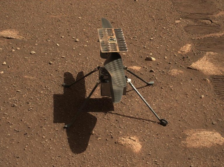 NASA запустила на Марсе вертолетный дрон (ВИДЕО)