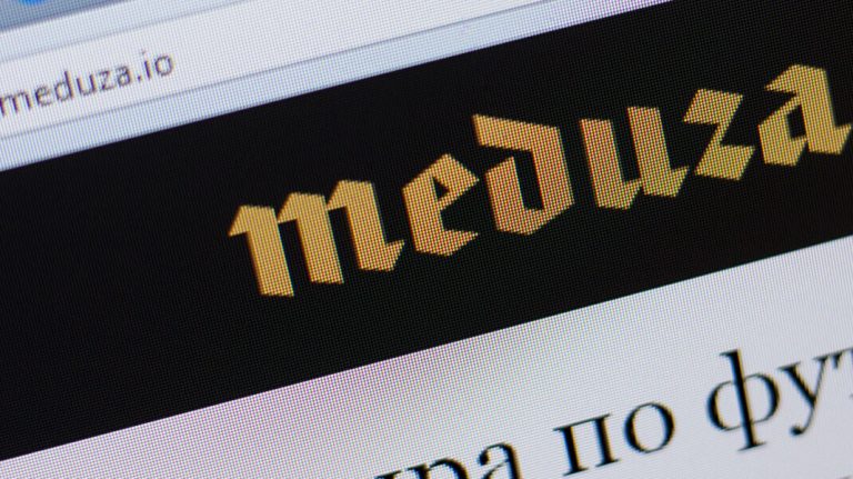 Россия признала портал «Медуза» иностранным агентом, возможно, в ответ на действия Латвии