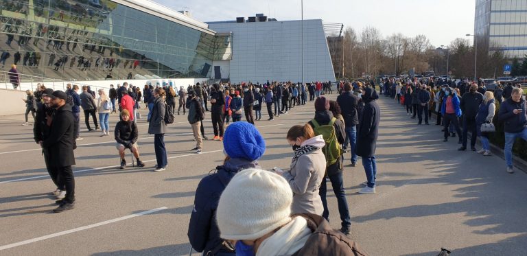 Правительство открыло вакцинацию для всех жителей Латвии с 3 мая