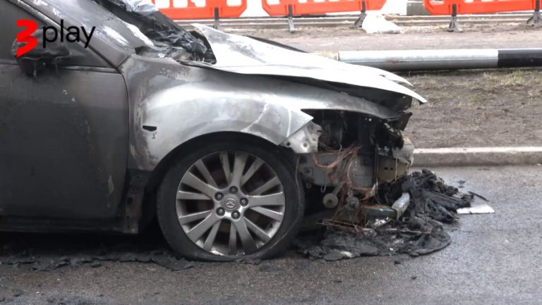 В Иманте за ночь сгорели две машины