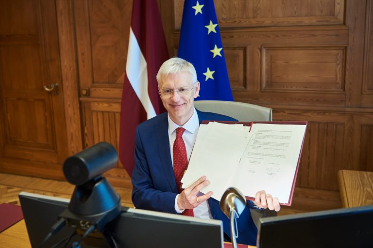 Кариньш за 2020 год заработал 73 тысячи евро