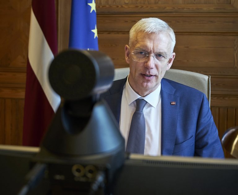 Политолог: открыв террасы, Cейм выразил скрытое недоверие правительству Кариньша