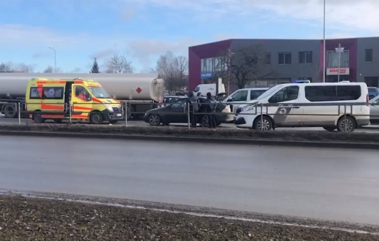 Покурил марихуану и потерял сознание: утренний «ритуал» водителя Lexus закончился неприятностями