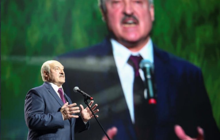 КОРОТКО О ГЛАВНОМ-1: Лукашенко рассказал о посадке Ryanair, блокада «Белавии» в Европе, в России грозят отказаться от шпрот