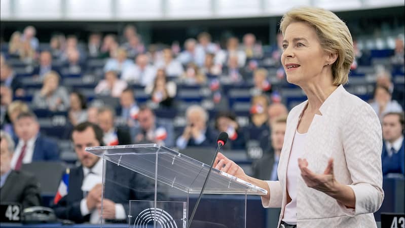 Латвию посетит глава Еврокомиссии Урсула фон дер Ляйен