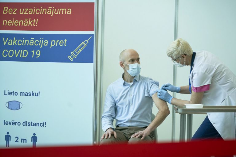 Павлютс выступил против обязательной вакцинации