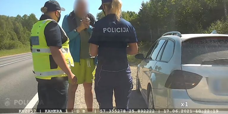 Почти 4 промилле! Очевидцы помогли остановить пьяных водителей