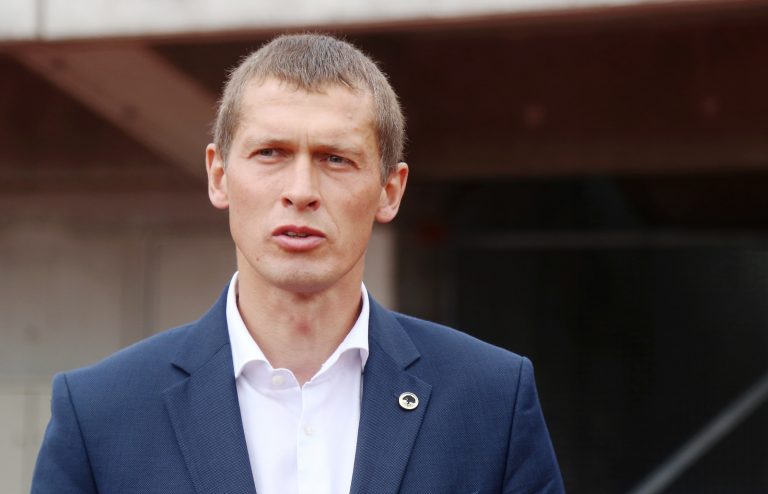 Суд первой инстанции оправдал депутата Юрашса — его обвиняли в разглашении гостайны