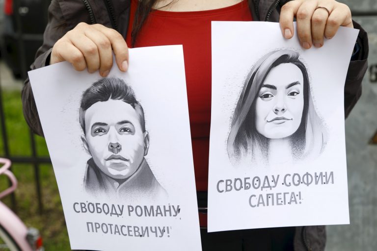 СК Беларуси: Протасевич и Сапега пошли на сделку со следствием