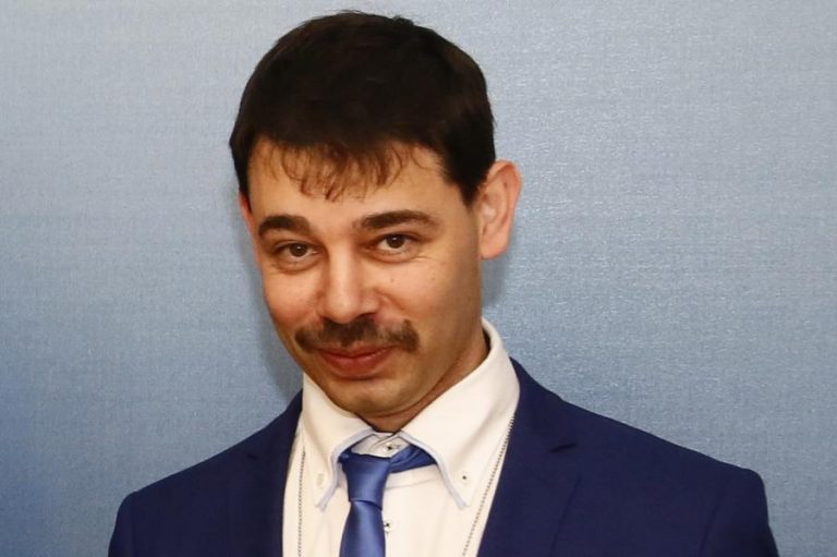 «KPV LV разменяли на стабильность»: Абик Элкин о скандале в правительстве
