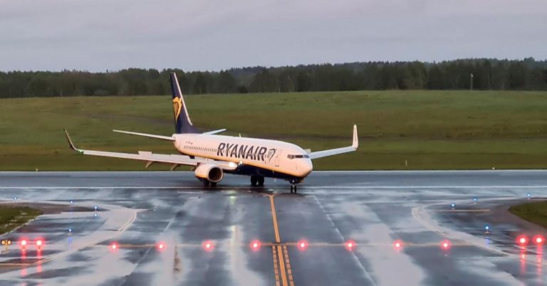 Европарламент призывает изучить «роль России» в инциденте с самолетом Ryanair
