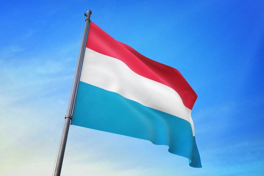 Невакцинированным придется самоизолироваться 10 дней и после Люксембурга