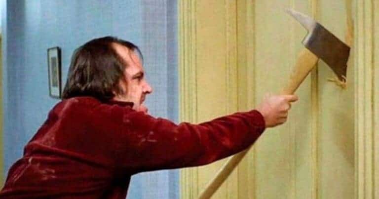 Топор из фильма «Сияние» и другой легендарный реквизит, который был продан за сумасшедшие деньги