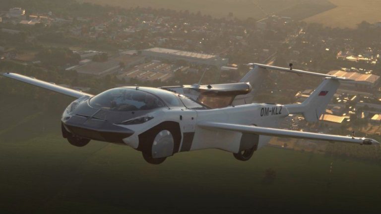 Летающая машина AirCar совершила первый междугородний перелет