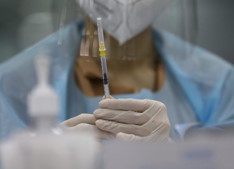 Латвия в целом получила более 2 миллионов доз вакцин. 50 000 доз AstraZeneca завтра будут пожертвованы Тунису