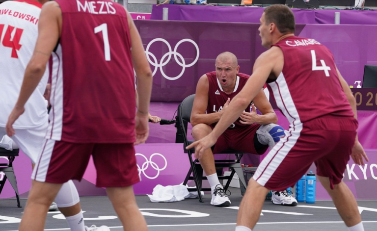 Сборная Латвии по баскетболу 3×3 победила в четвертьфинале Японию и вышла в полуфинал