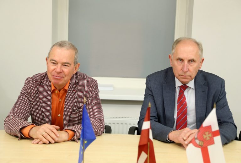 Избран новый мэр Вентспилса. И это не Лембергс