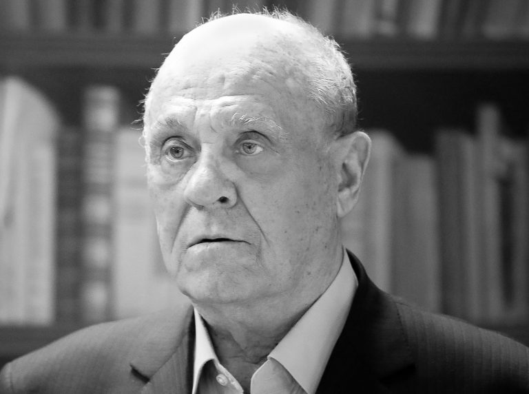 От последствий коронавируса умер режиссер и актер Владимир Меньшов