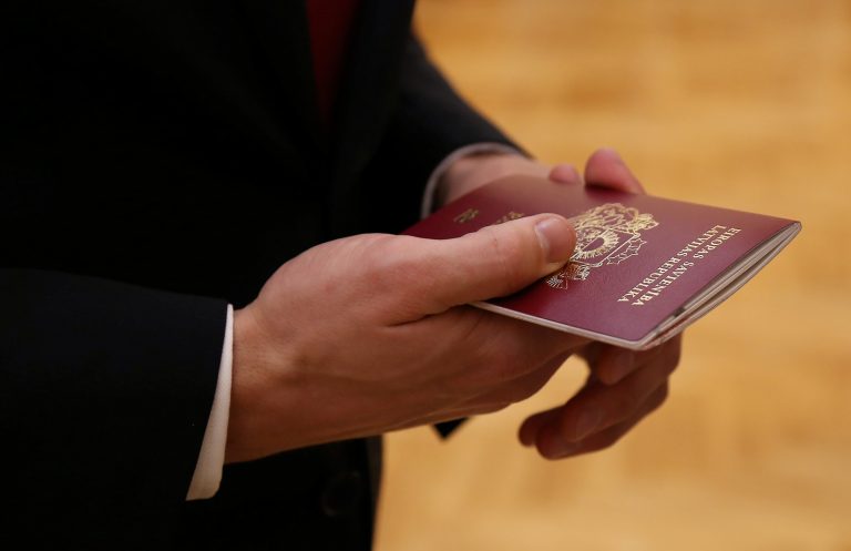 УДГМ: более 50% неграждан владеют латышским, чтобы успешно пройти натурализацию