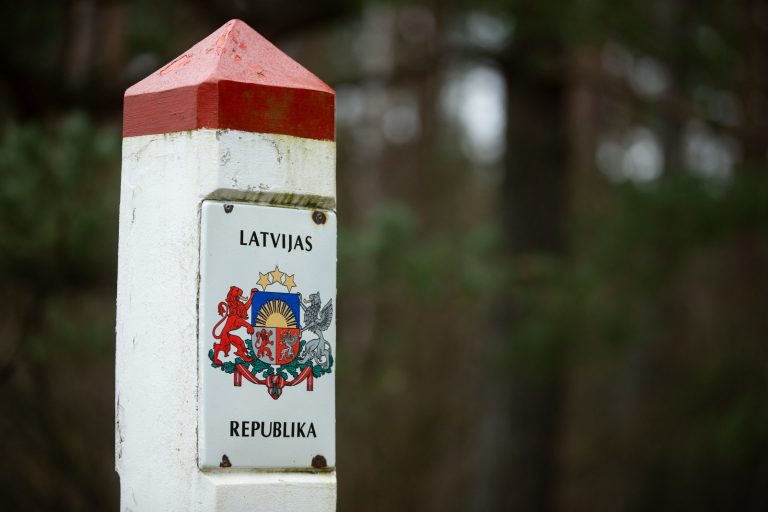 Мэр Даугавпилса о ситуации на границе: дешевле охранять границу, чем содержать беженцев