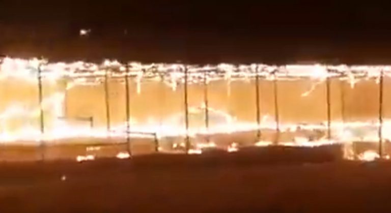 ВИДЕО: боевики «Талибан» сожгли парк аттракционов в афганском городе Шибарган