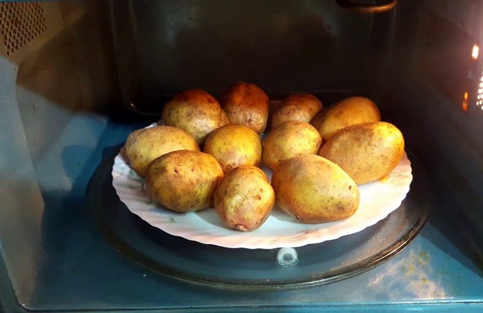 Знакомая еда с новыми нотками: 8 лайфхаков, которые разнообразят повседневные блюда