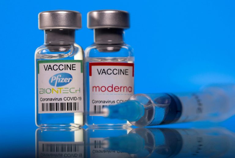Pfizer и Moderna подняли цены на свои вакцины
