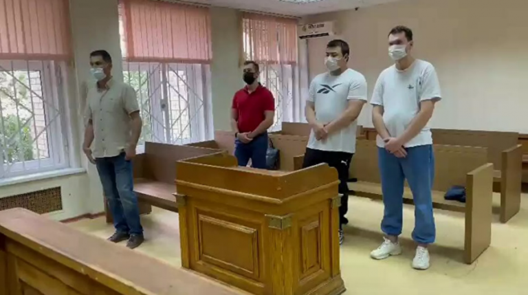 Преступная шутка: пранкер за «приступ коронавируса» в московском метро приговорен к колонии (ВИДЕО)