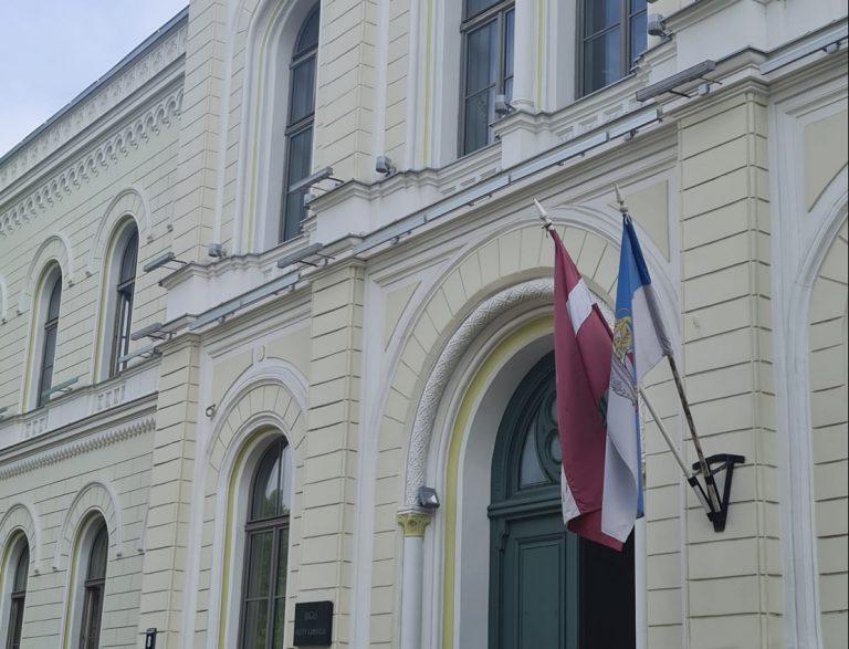 1-я Рижская гимназия впервые не заняла 1-е место по результатам олимпиад