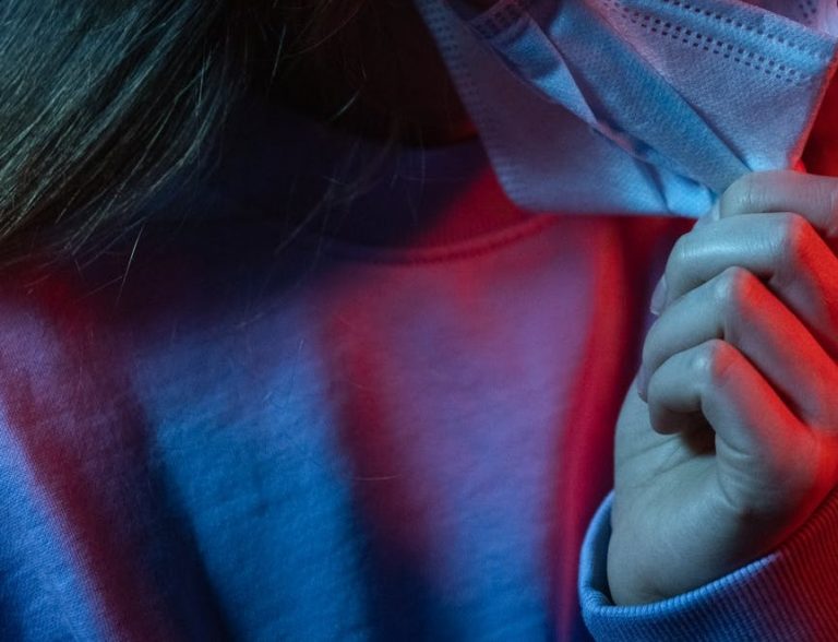 В Латвии выявлено 249 новых случаев COVID, умер один человек