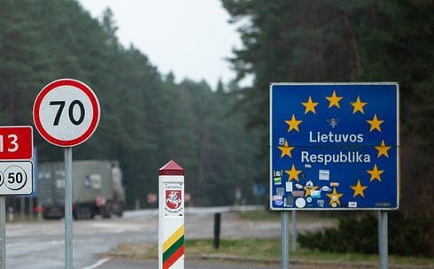 Правительство Литвы хочет запретить непривитым закупаться в больших магазинах и посещать закрытые мероприятия