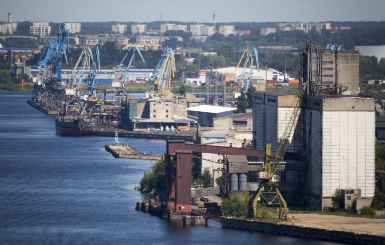 Рижский порт углубили и расширили: теперь он может принимать новые танкеры