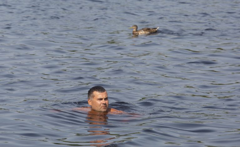 Температура воды в большинстве мест для купания не превышает +21 градуса
