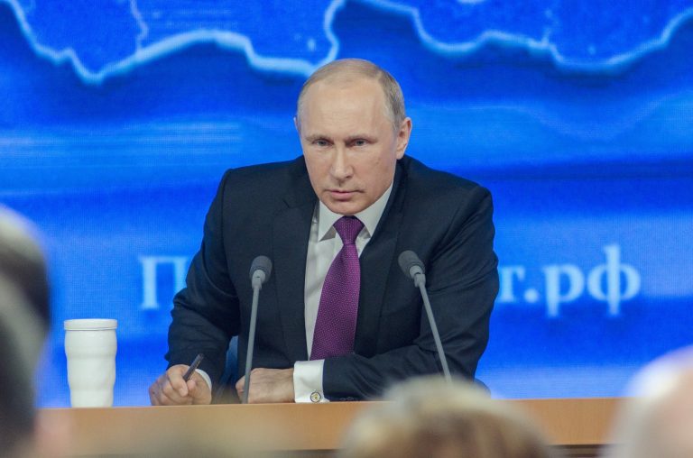 В Швеции налоговая запретила родителям называть сына Владимиром Путиным