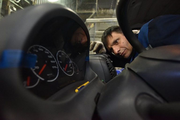 Россия может отменить обязательный техосмотр автомашин